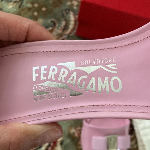 Ferragamo heels 🦄 - Picture 6 of 17
